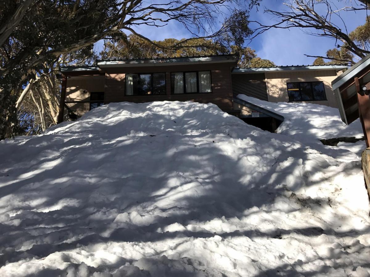 Affordable Skiing Mt Buller - 450M From Ski Lift Apartment Mount Buller Exterior photo